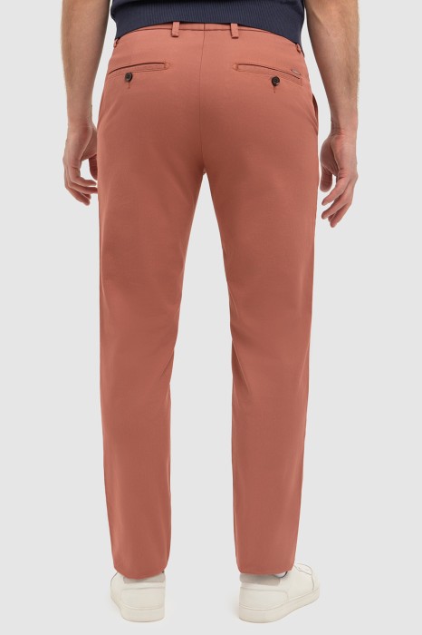 брюки из хлопка по цене 4990 руб вид справа