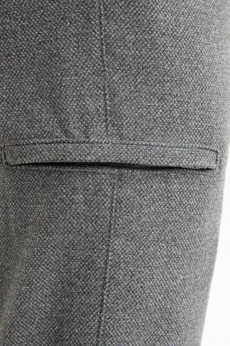 брюки из хлопка по цене 8990 руб вид справа