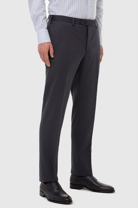 брюки из шерсти, устойчивой к сминанию по цене 8990 руб вид справа