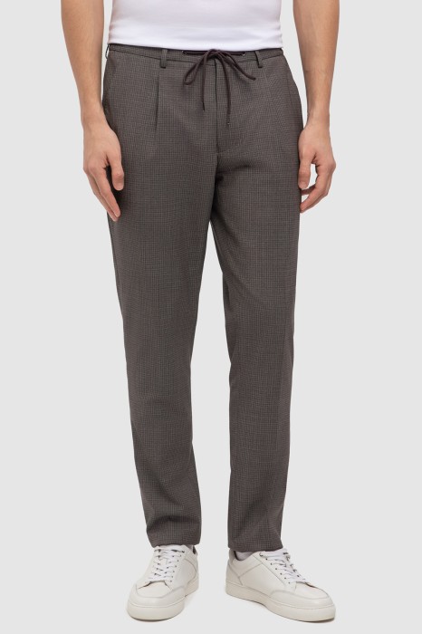 брюки из шерсти, устойчивой к сминанию из россии вид сбоку