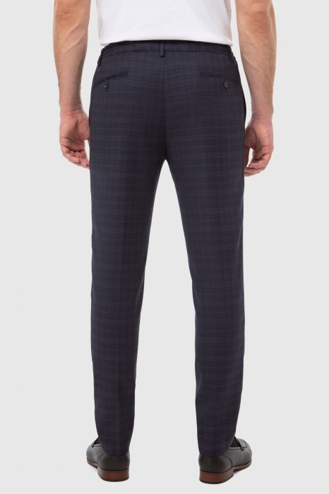 брюки из шерсти в клетку на кулиске с водоотталкивающей обработкой по цене 8990 руб вид справа