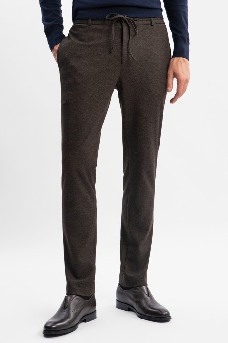 брюки из смесовой шерсти фотография