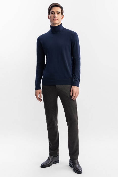 брюки из смесовой шерсти из шерсти спереди