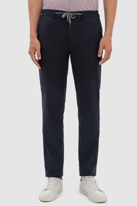 брюки из тенсела, хлопка и льна фотография