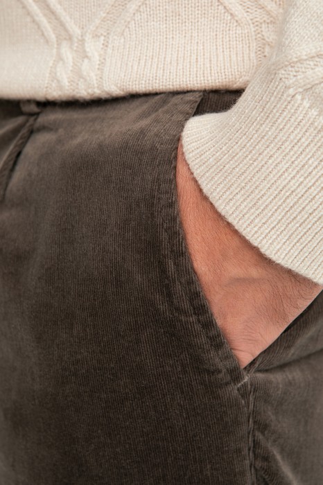 брюки из вельвета от бренда kanzler вид слева