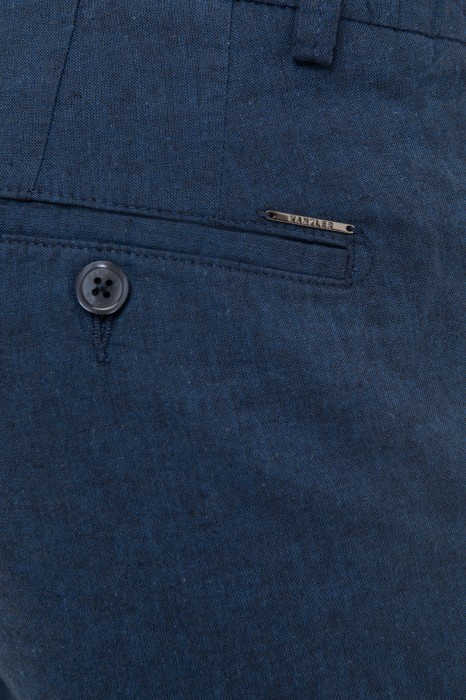 брюки изо льна и хлопка по цене 7990 руб вид справа