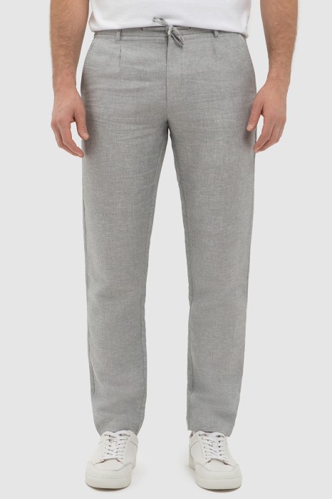 брюки изо льна и хлопка фотография