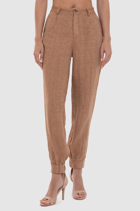 брюки изо льна фотография