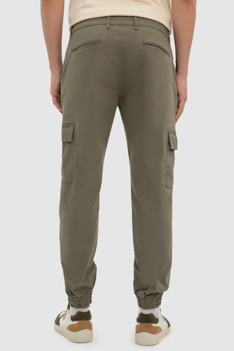 брюки-карго из хлопка по цене 6900 руб вид справа