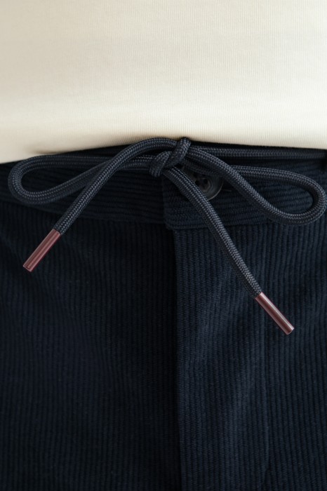 брюки-карго из вельвета на кулиске limited edition по цене 10990 руб вид справа