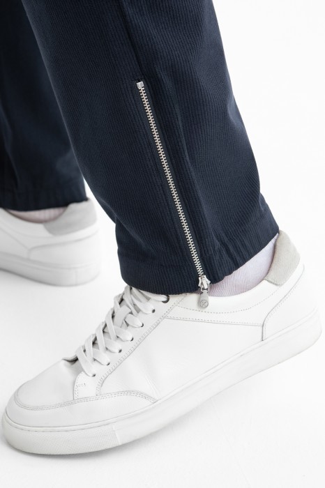 брюки-карго из вельвета на кулиске limited edition из россии вид сбоку