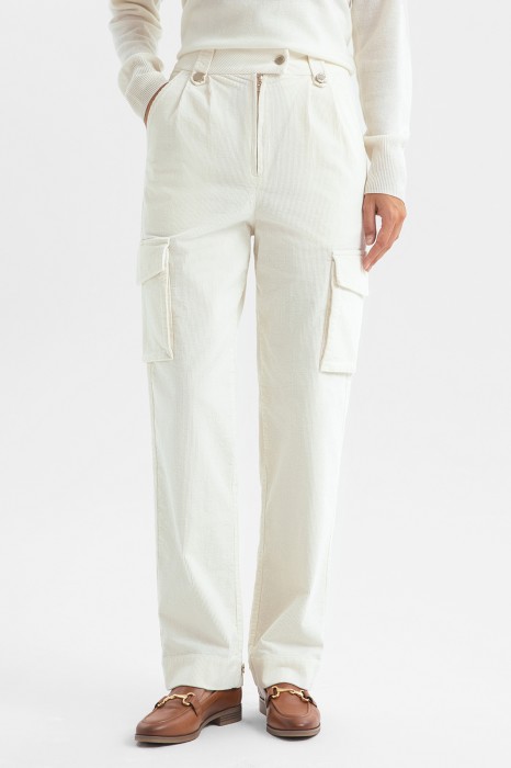 брюки-карго из вельвета фотография