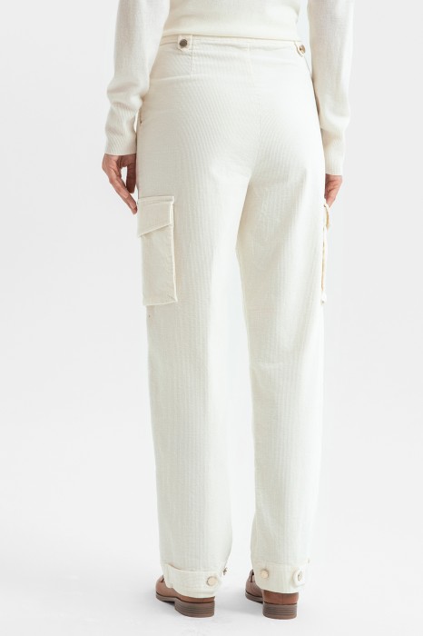 брюки-карго из вельвета из россии вид сбоку