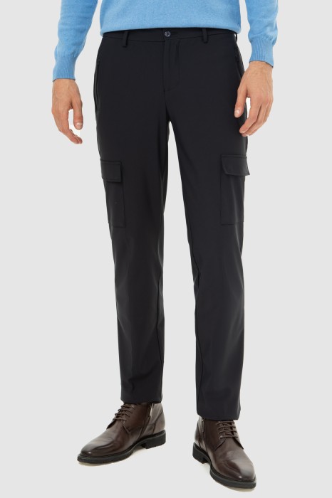 брюки-карго фотография