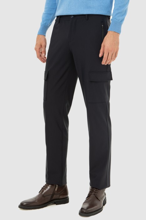 брюки-карго по цене 6990 руб вид справа