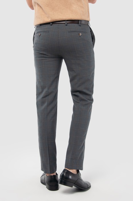 брюки классические серые в клетку из шерсти с возможностью машинной стирки от бренда kanzler вид слева