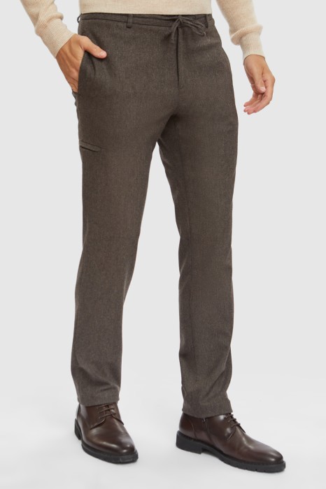 брюки на кулиске фотография