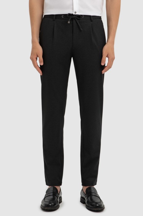 брюки на кулиске фотография