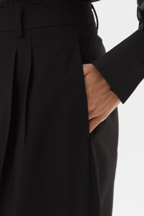 брюки палаццо от бренда kanzler вид слева