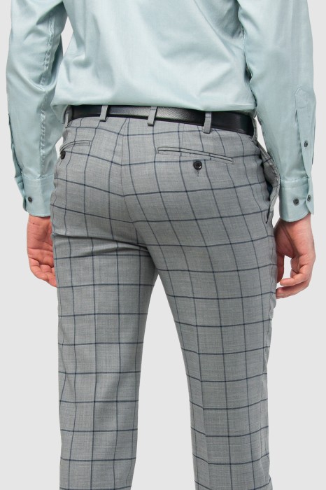 брюки прямые серые в клетку из шерсти от бренда kanzler вид слева
