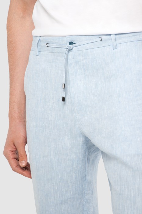 брюки прямые светло-голубые изо льна на шнуровке от бренда kanzler вид слева