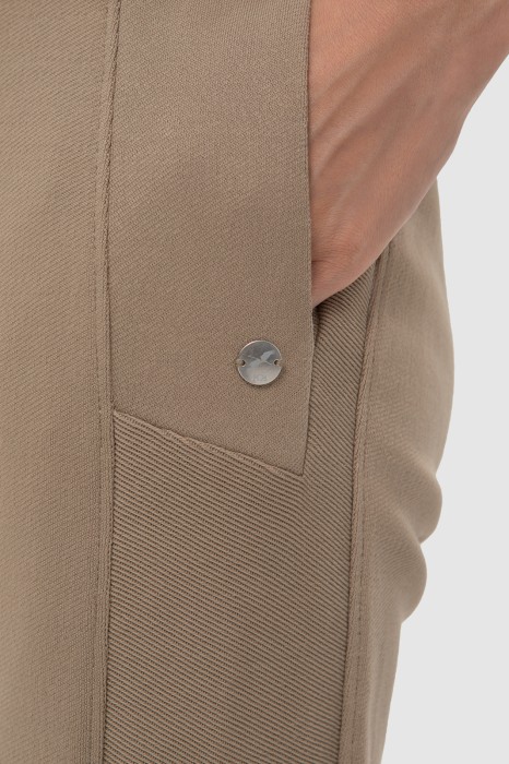 брюки спортивные из хлопка от бренда kanzler вид слева