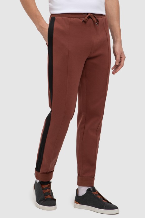 Товар терракотового цвета с внутренней стороны