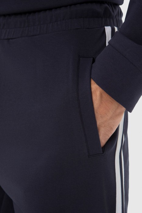 брюки спортивные из хлопка от бренда kanzler вид слева