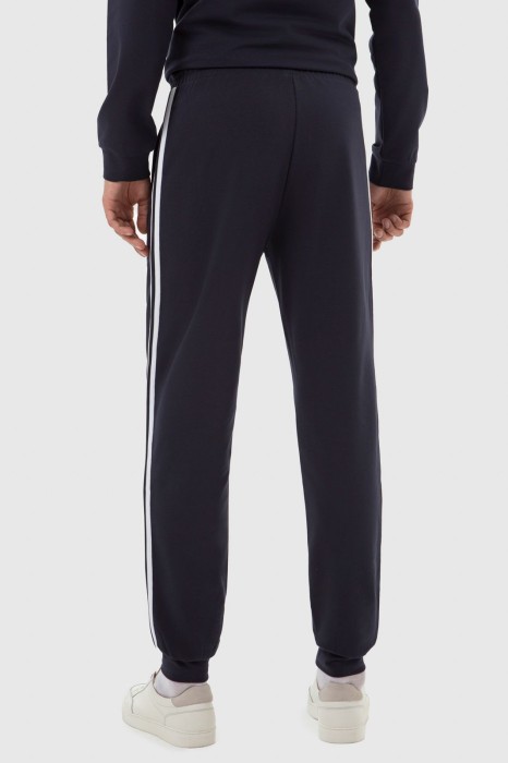 брюки спортивные из хлопка по цене 4990 руб вид справа