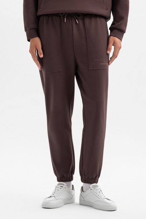 брюки спортивные из хлопка фотография