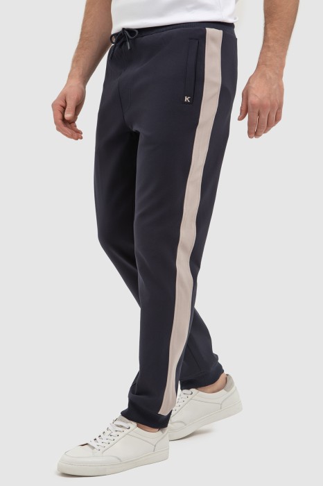 брюки спортивные фотография