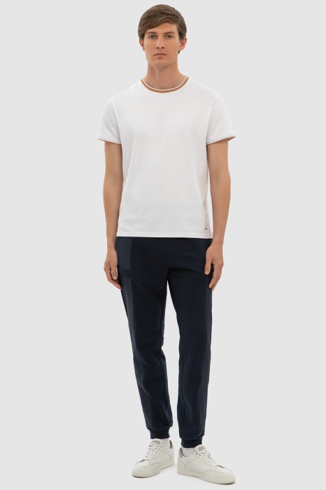 Товар синего цвета с внутренней стороны