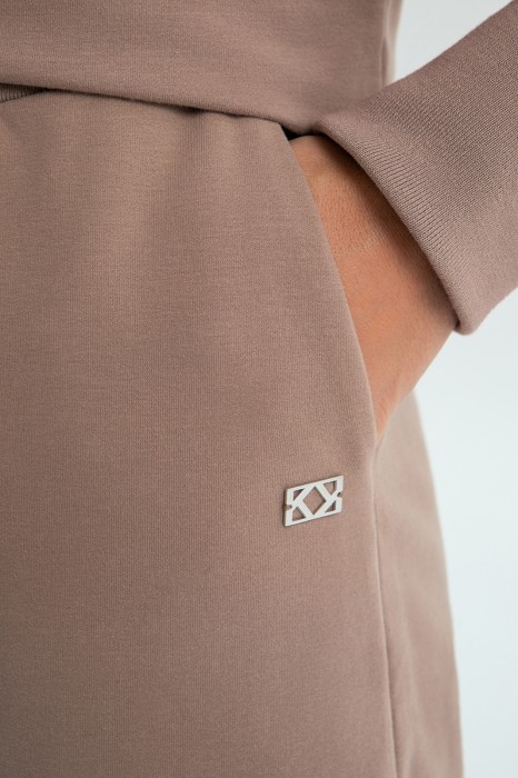 брюки спортивные от бренда kanzler вид слева