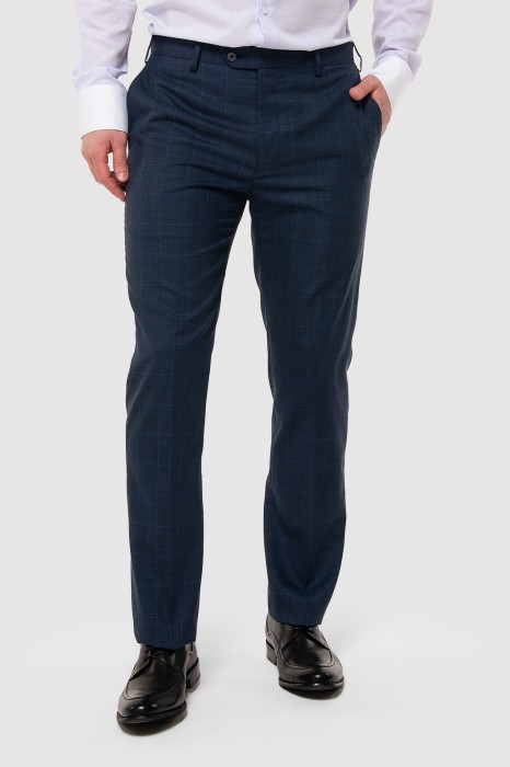 брюки темно-синие в клетку из шерсти и шелка фотография