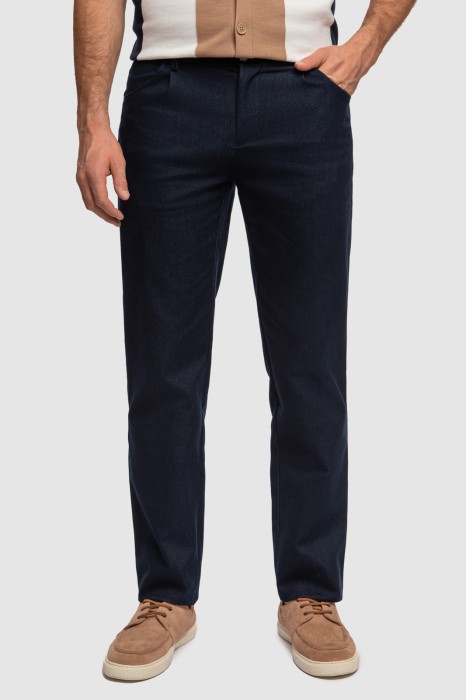 брюки фотография