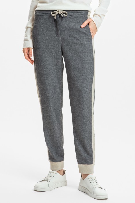 брюки фотография