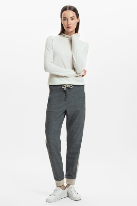 брюки из россии вид сбоку