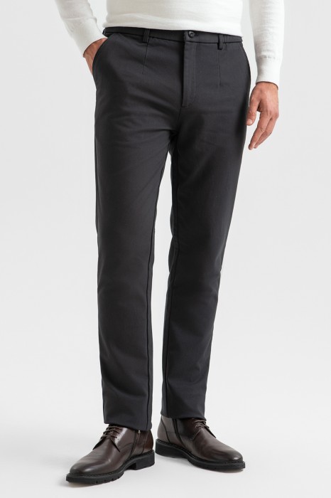 брюки фотография