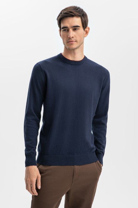 джемпер из хлопка и кашемира фотография