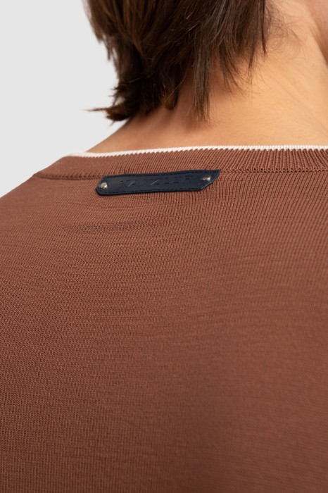 Товар без артикула вид сзади