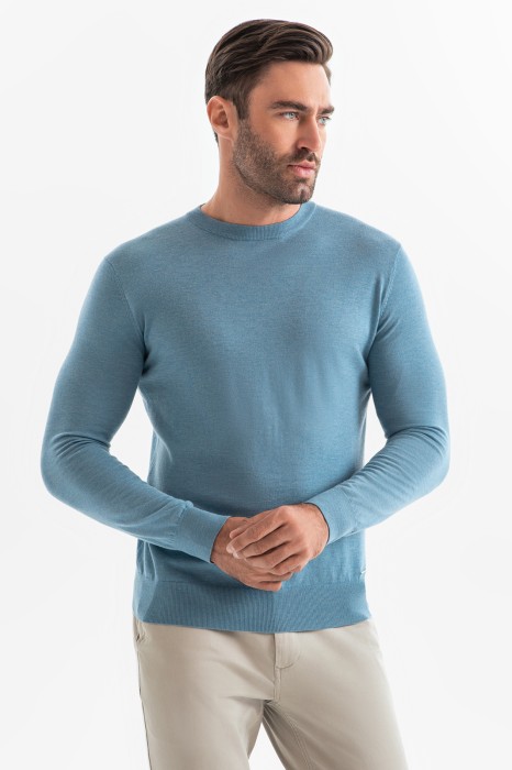 джемпер из шерсти и кашемира из россии вид сбоку