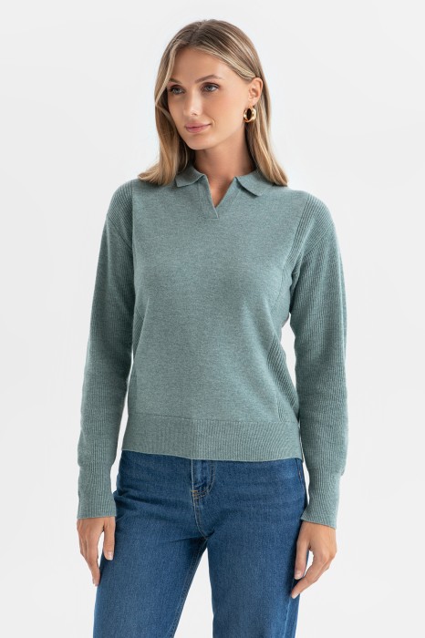 джемпер-поло из шерсти и кашемира фотография