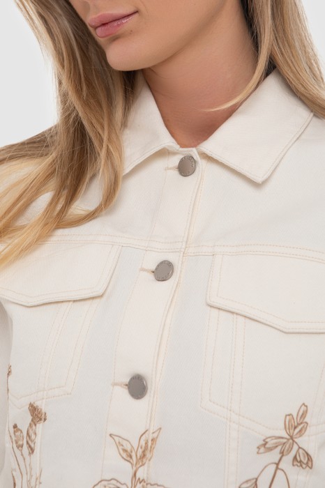 джинсовая куртка с принтом от бренда kanzler вид слева