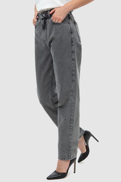 джинсы mom fit из россии вид сбоку