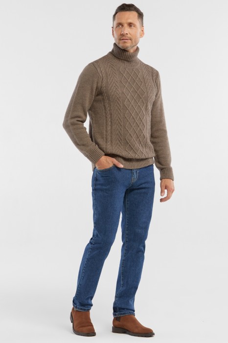 джинсы regular fit по цене 6990 руб вид справа