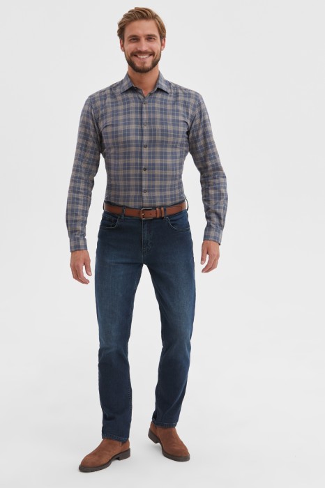 джинсы regular fit по цене 6990 руб вид справа