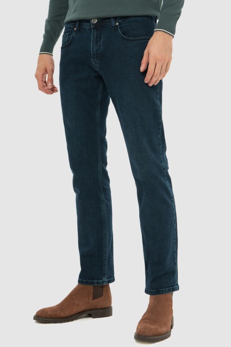 джинсы regular fit по цене 6990 руб вид справа