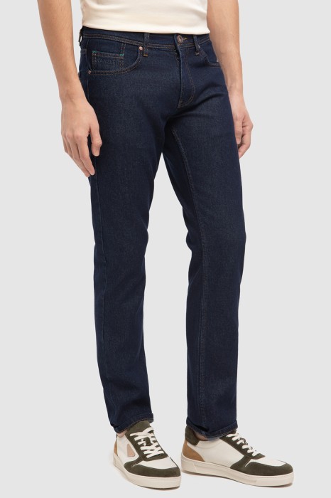 джинсы regular fit по цене 9990 руб вид справа