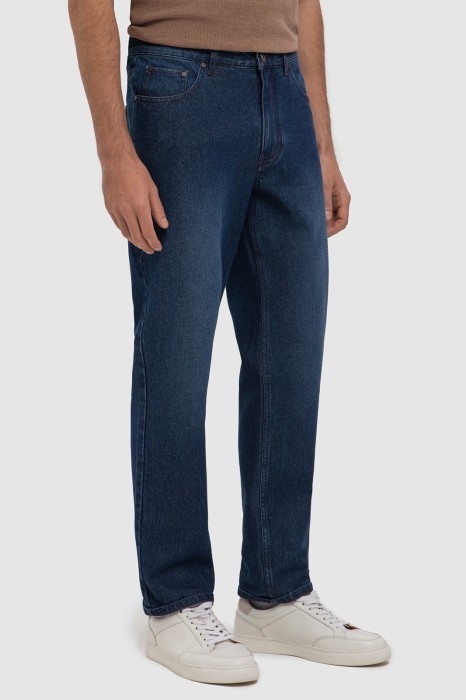 джинсы regular fit по цене 5990 руб вид справа