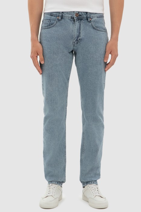 джинсы regular fit фотография